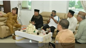 Bupati Pohuwato Saipul Mbuinga saat pertemuan dengan Dewan Dakwah Islamiah Indonesia (DDII) Pusat. sumber prokopim.pohuwatokab.go.id